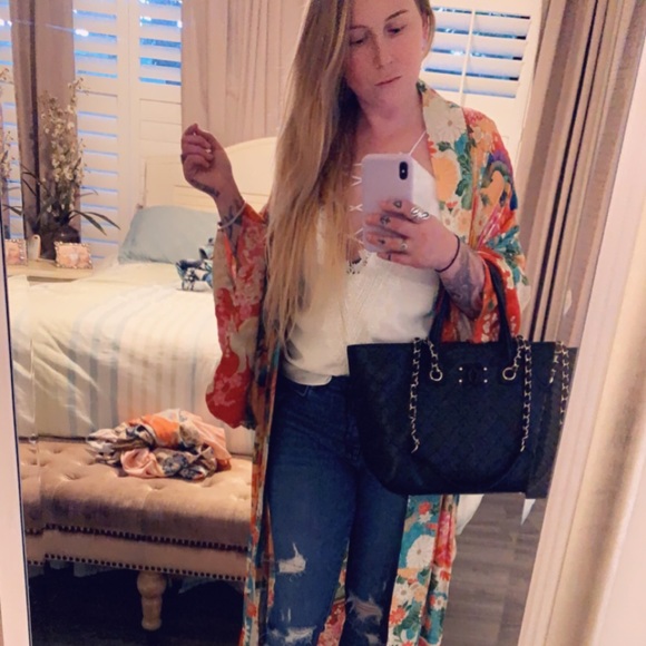 Meet your Posher, Ashlyn :) - Picture 4 of 16